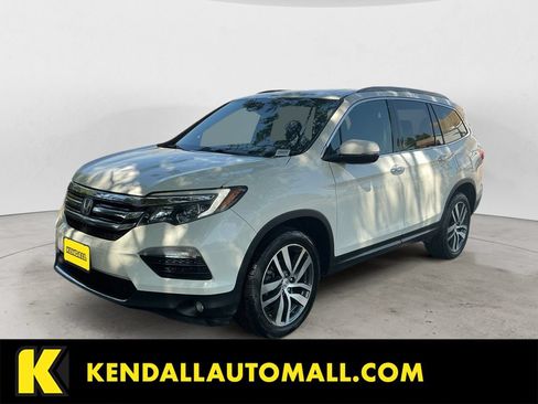Used 2017 Honda Pilot Elite image 1