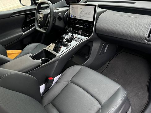 Certified 2024 Subaru Solterra Limited w/ Limited Package image 16