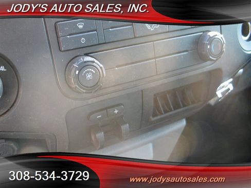 Used 2016 Ford F250 XL w/ Power Equipment Group image 13