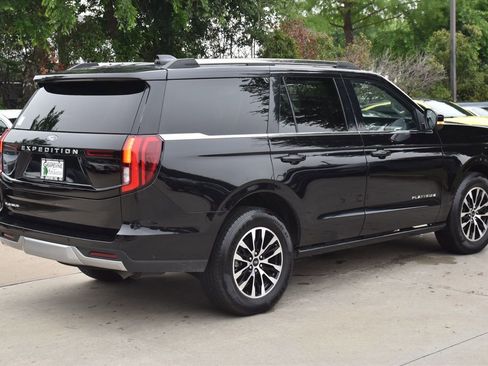 Certified 2025 Ford Expedition Platinum AWD/4WD image 7