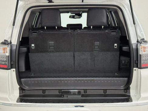 Used 2020 Toyota 4Runner Limited RWD image 90