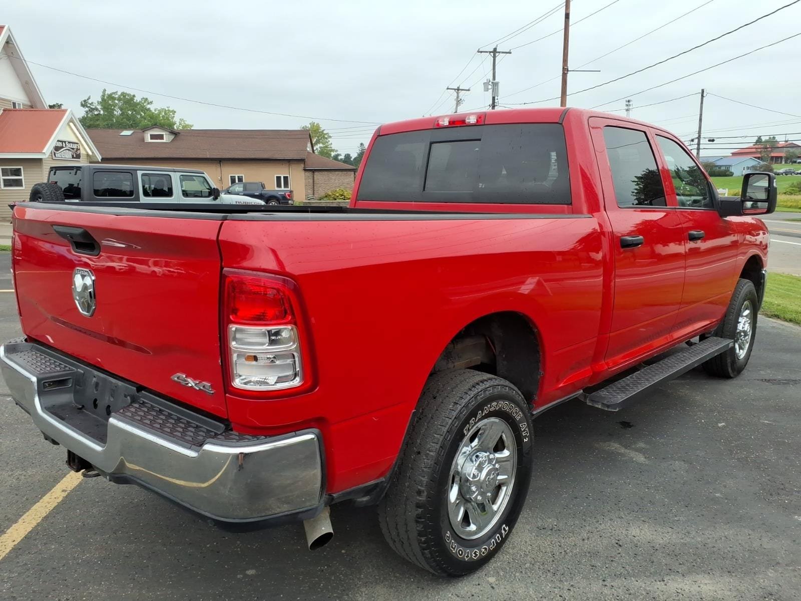Used 2024 RAM 2500 Tradesman w/ Chrome Appearance Group AWD/4WD image 5