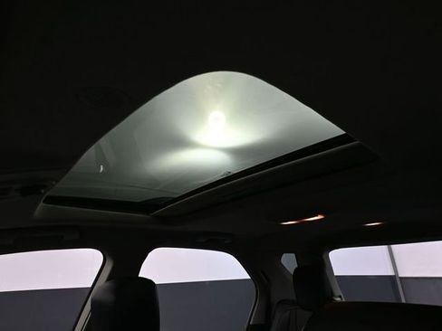 Used 2016 Chevrolet Equinox LTZ w/ Enhanced Convenience Package image 27