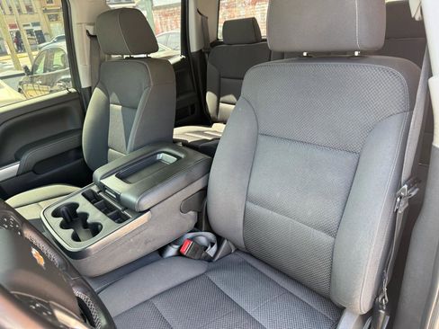 Used 2018 Chevrolet Silverado 1500 LT w/ Redline Edition image 6