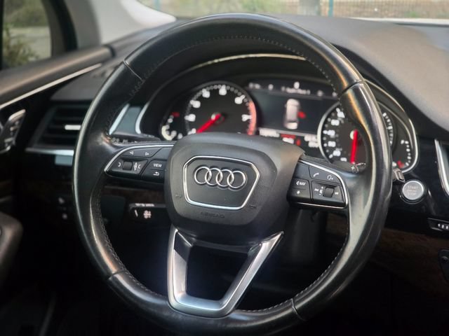 Used 2017 Audi Q7 3.0T Premium AWD/4WD image 43