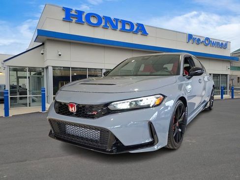 Used 2025 Honda Civic Type R image 1