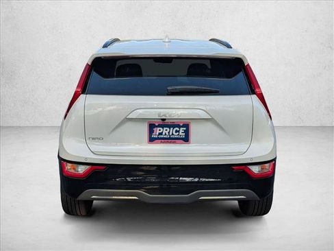 Used 2025 Kia Niro Wind FWD image 7