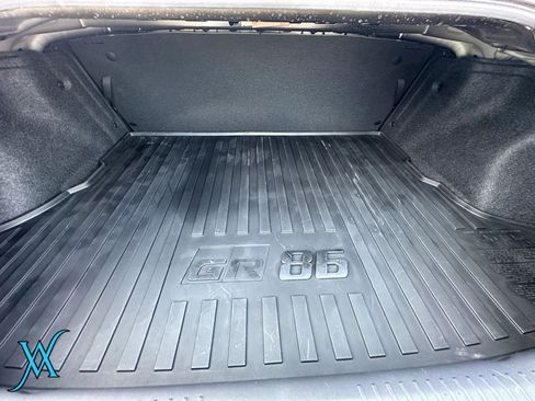 Used 2025 Toyota GR86 Premium w/ ALL Weather Mat Package (TMS) RWD image 30