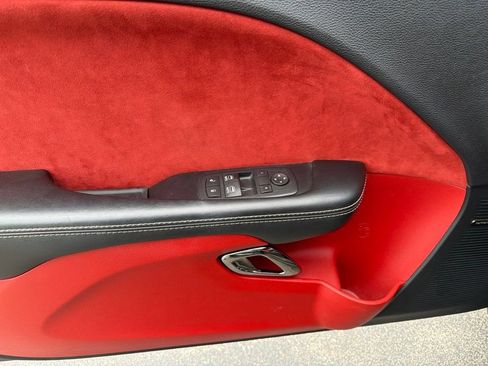 Used 2016 Dodge Challenger SRT Hellcat RWD image 15