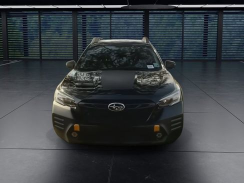 Used 2022 Subaru Outback Wilderness w/ Wilderness Package image 6