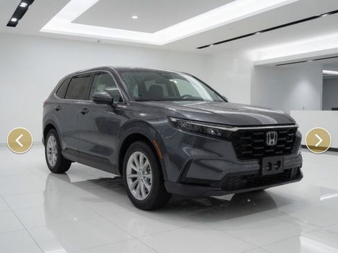 Used 2024 Honda CR-V EX image 2