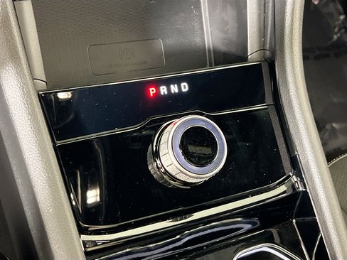 Used 2023 Jeep Grand Cherokee Altitude image 16