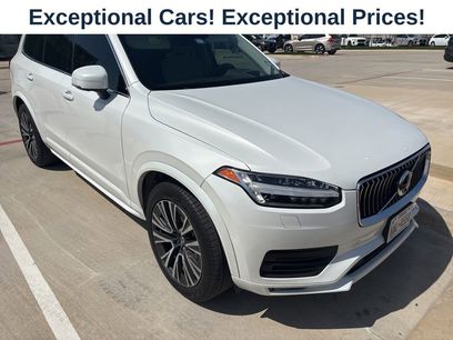 Used 2022 Volvo XC90 T5 Momentum w/ Advanced Package