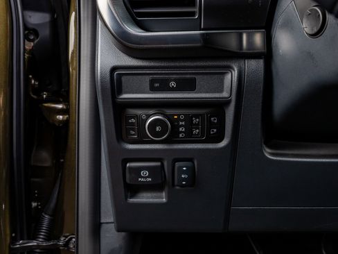 Used 2025 Ford F150 Raptor image 22