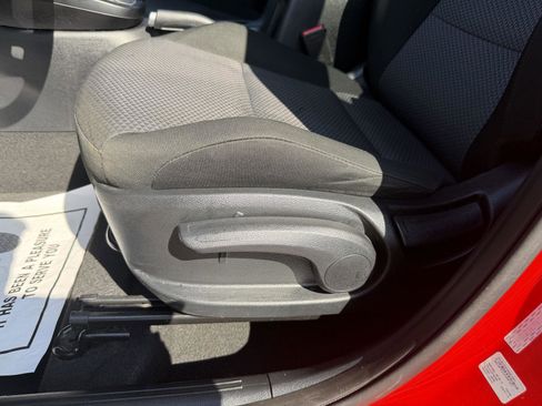 Used 2022 Kia Soul LX w/ Technology Package image 11