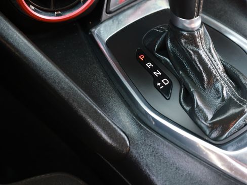 Used 2019 Chevrolet Camaro LT RWD image 44