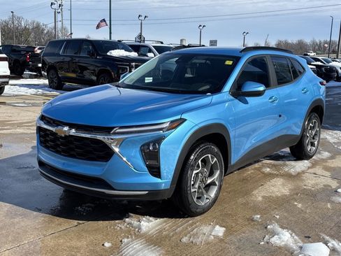New 2026 Chevrolet Trax LT w/ Driver Confidence Package image 10