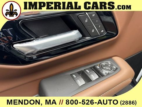 New 2026 Chevrolet Tahoe High Country AWD/4WD image 14