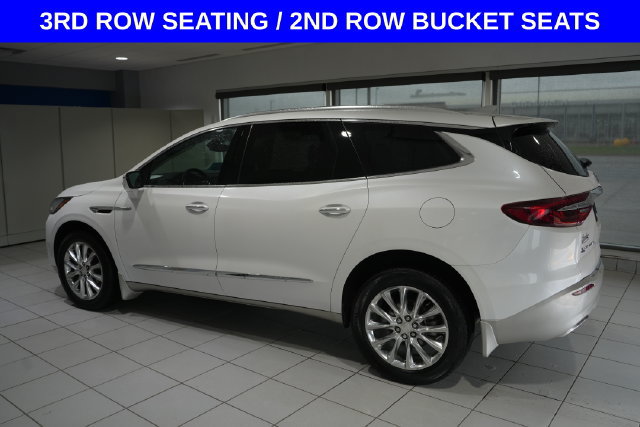 Used 2021 Buick Enclave Premium w/ Sun and Sites Package AWD/4WD image 4