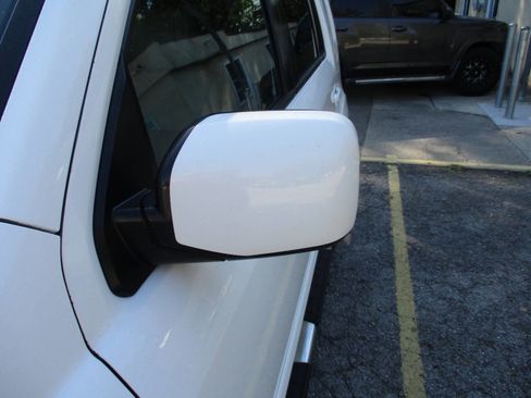 Used 2011 Honda Pilot EX-L image 27