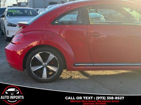 Used 2013 Volkswagen Beetle 2.0T image 5