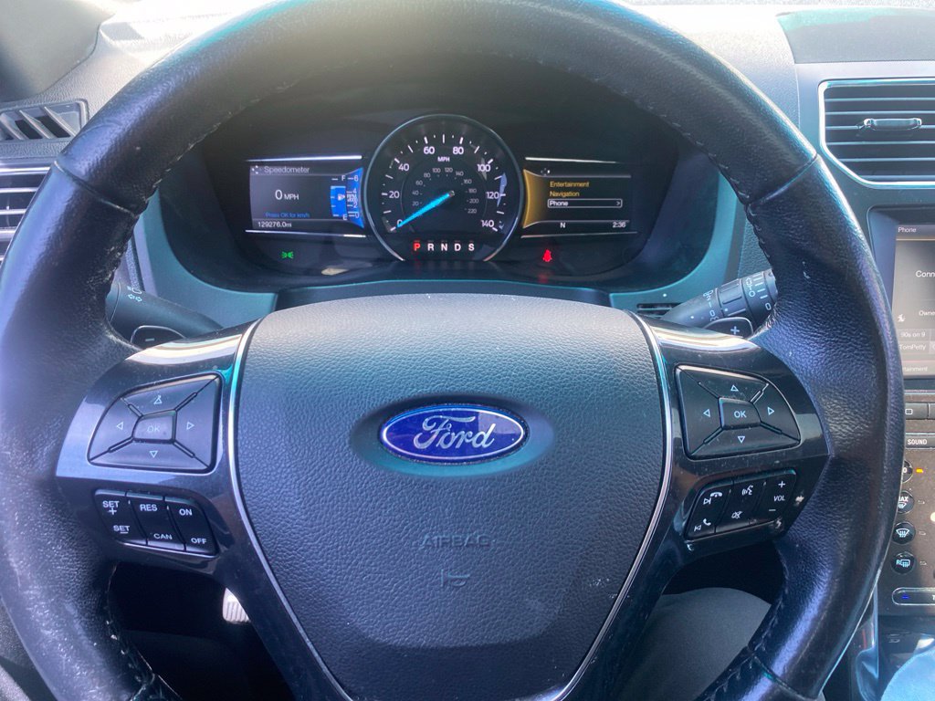 Used 2016 Ford Explorer Limited w/ Equipment Group 301A AWD/4WD image 7