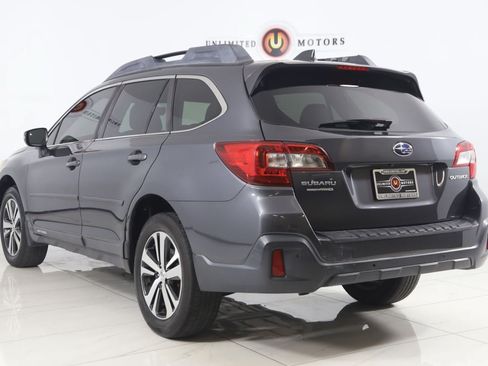 Used 2019 Subaru Outback 2.5i Limited AWD/4WD image 4
