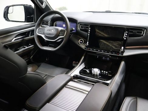 New 2026 Jeep Grand Wagoneer 4WD image 21
