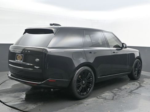 Used 2023 Land Rover Range Rover SE image 7