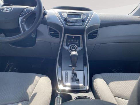 Used 2013 Hyundai Elantra GLS w/ Preferred Pkg FWD image 14