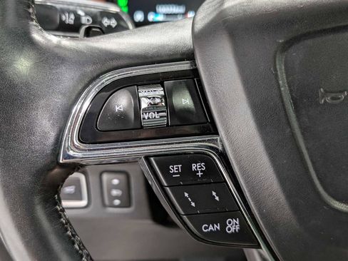 Used 2020 Lincoln Navigator L Reserve w/ Equipment Group 208A Reserve image 35