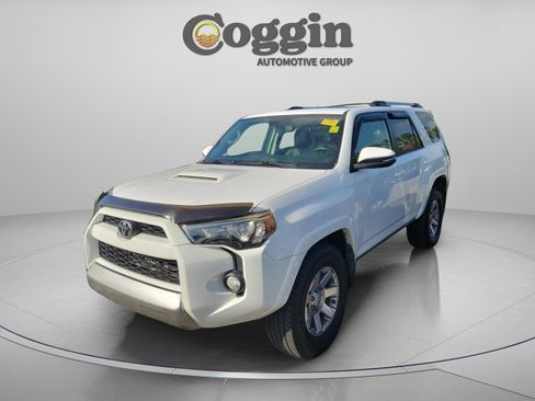 Used 2015 Toyota 4Runner Trail Premium AWD/4WD image 1