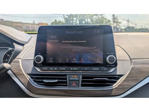 Used 2023 Nissan Altima 2.5 SV image 23