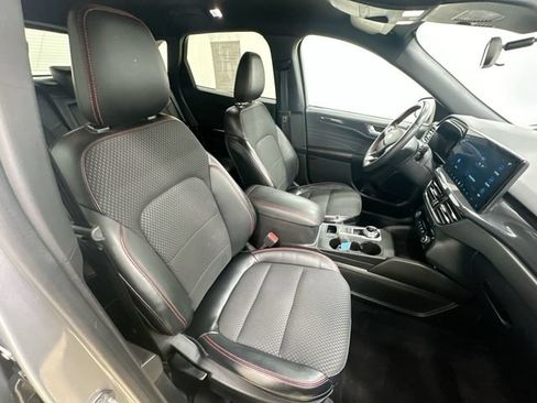 Used 2023 Ford Escape ST-Line w/ Tech Pack #1 AWD/4WD image 26