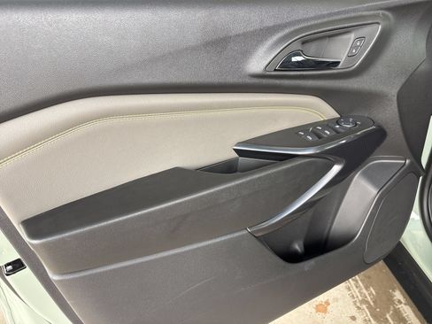 New 2026 Chevrolet Trax ACTIV w/ Driver Confidence Package FWD image 10
