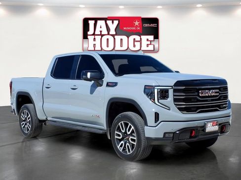 Used 2025 GMC Sierra 1500 AT4 w/ AT4 Premium Package AWD/4WD image 1