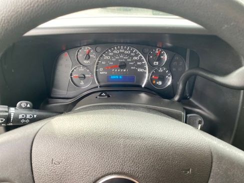 Used 2024 GMC Savana 2500 Extended image 8