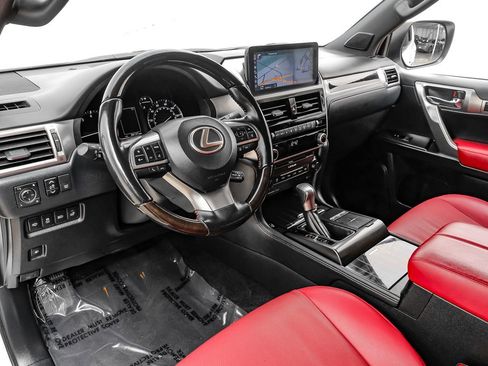 Used 2022 Lexus GX 460 Premium w/ Premium Package image 3