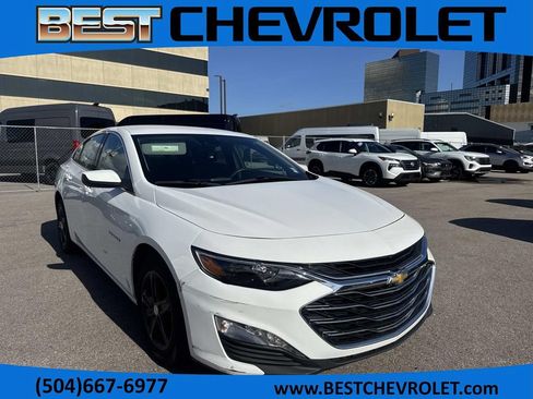 Used 2024 Chevrolet Malibu LT FWD image 1