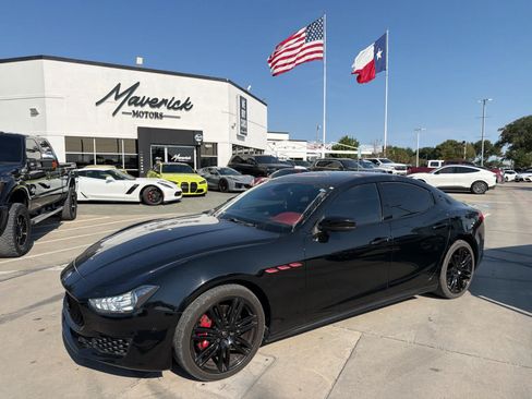 Used 2018 Maserati Ghibli S RWD image 1