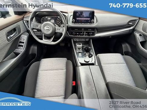 Used 2023 Nissan Rogue SV AWD/4WD image 10