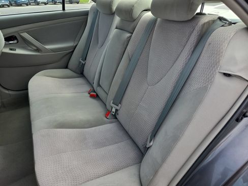 Used 2011 Toyota Camry LE w/ LE Extra-Value Pkg FWD image 21
