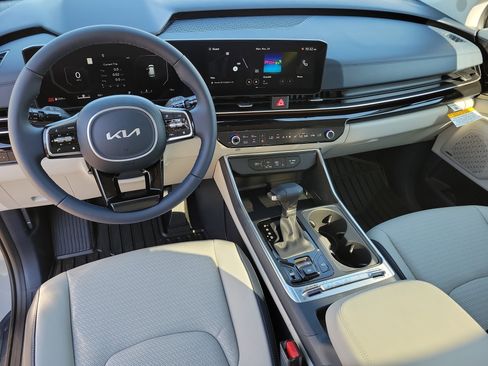 New 2026 Kia Carnival SX Prestige image 8