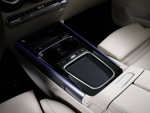 Certified 2026 Mercedes-Benz GLB 250 4MATIC image 22