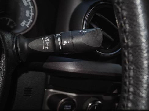 Used 2020 Toyota Tacoma TRD Sport AWD/4WD image 24