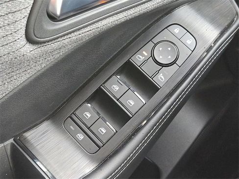 Certified 2023 Nissan Rogue SV image 28