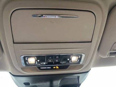 Used 2021 Lincoln Corsair Standard w/ Premium Package image 33