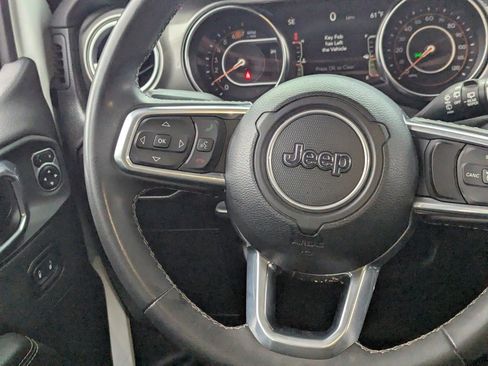 Used 2023 Jeep Wrangler Sahara image 24