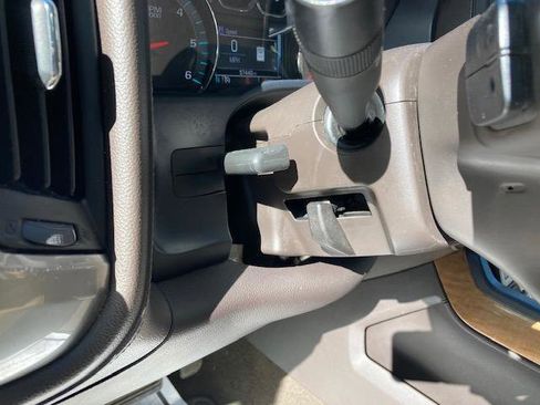 Used 2018 Chevrolet Silverado 1500 LTZ AWD/4WD image 30