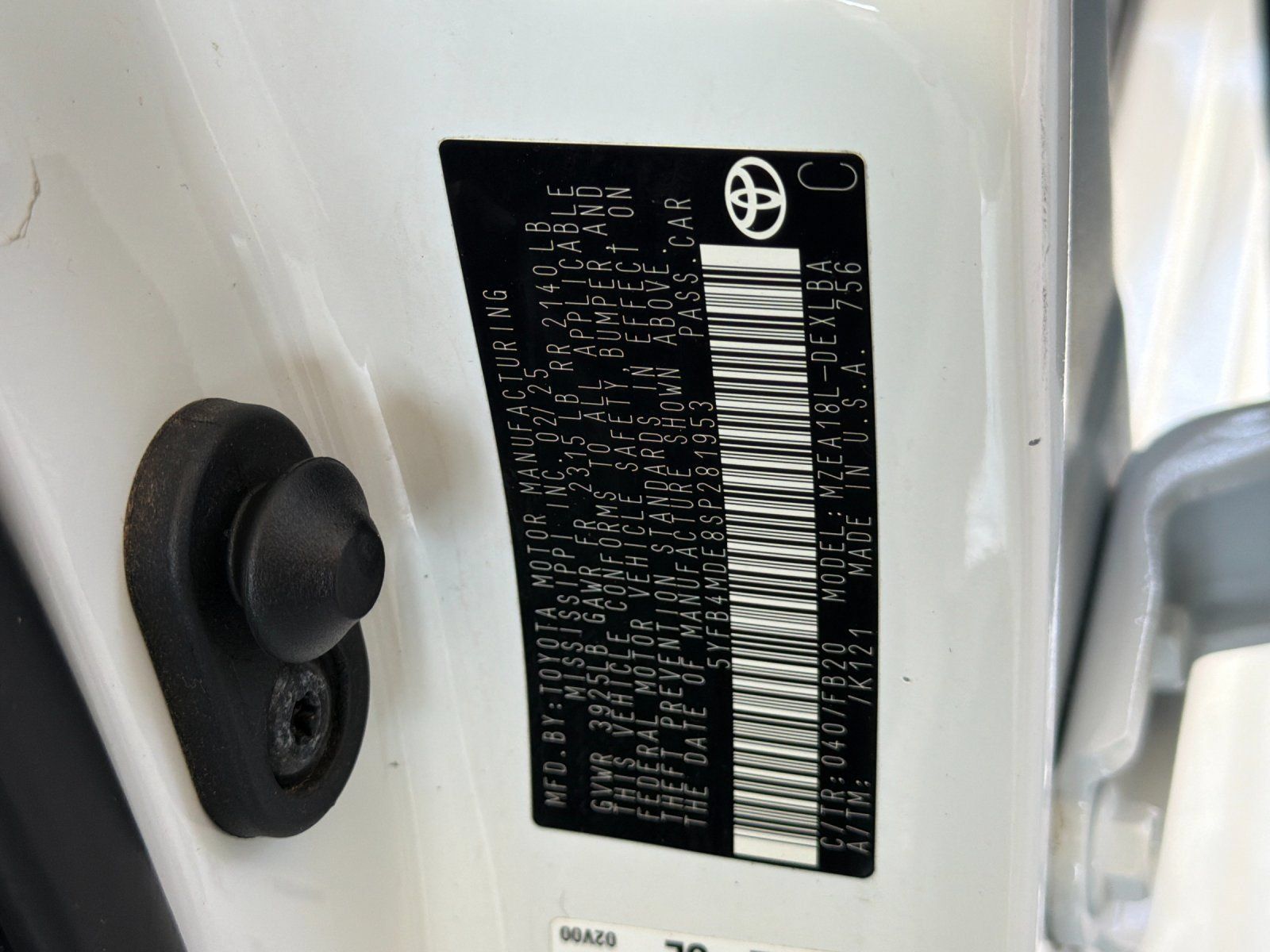 Used 2025 Toyota Corolla LE FWD image 27